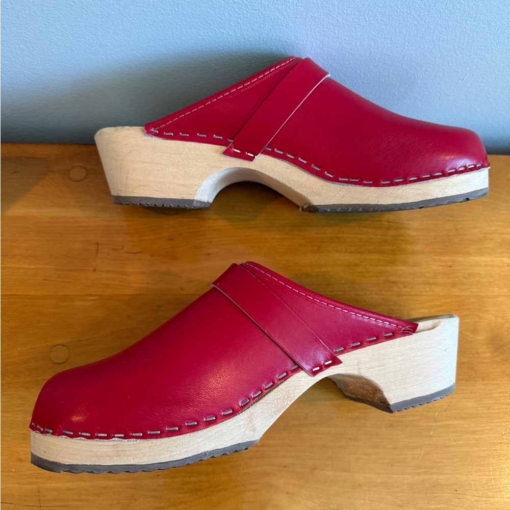 Lotta’s Red Leather Clogs Size 39